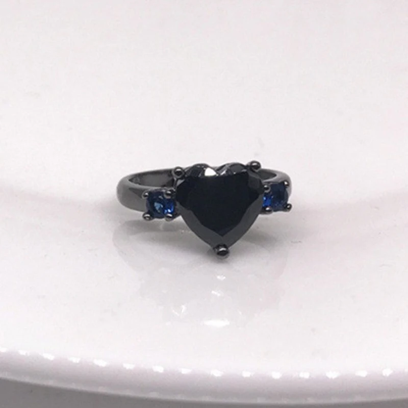 ZN Trendy Black Gun Color Love Heart Charm Finger Ring For Women Blue Black Crystal Wedding Ring Valentine's Day Gift