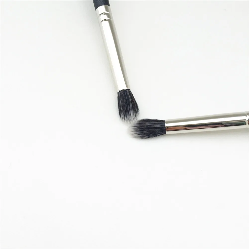 Duo Fibre Tapered Blending Brush 286S - Very-Soft Bristle Eyeshadow blending Highlighting Brush -Beauty Makeup Application Tool