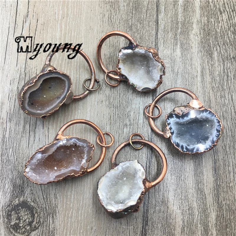 

Nature Agates Druzy Geode Pendant,Rough Quartz Druse Charms With Antique Finish loop MY1819