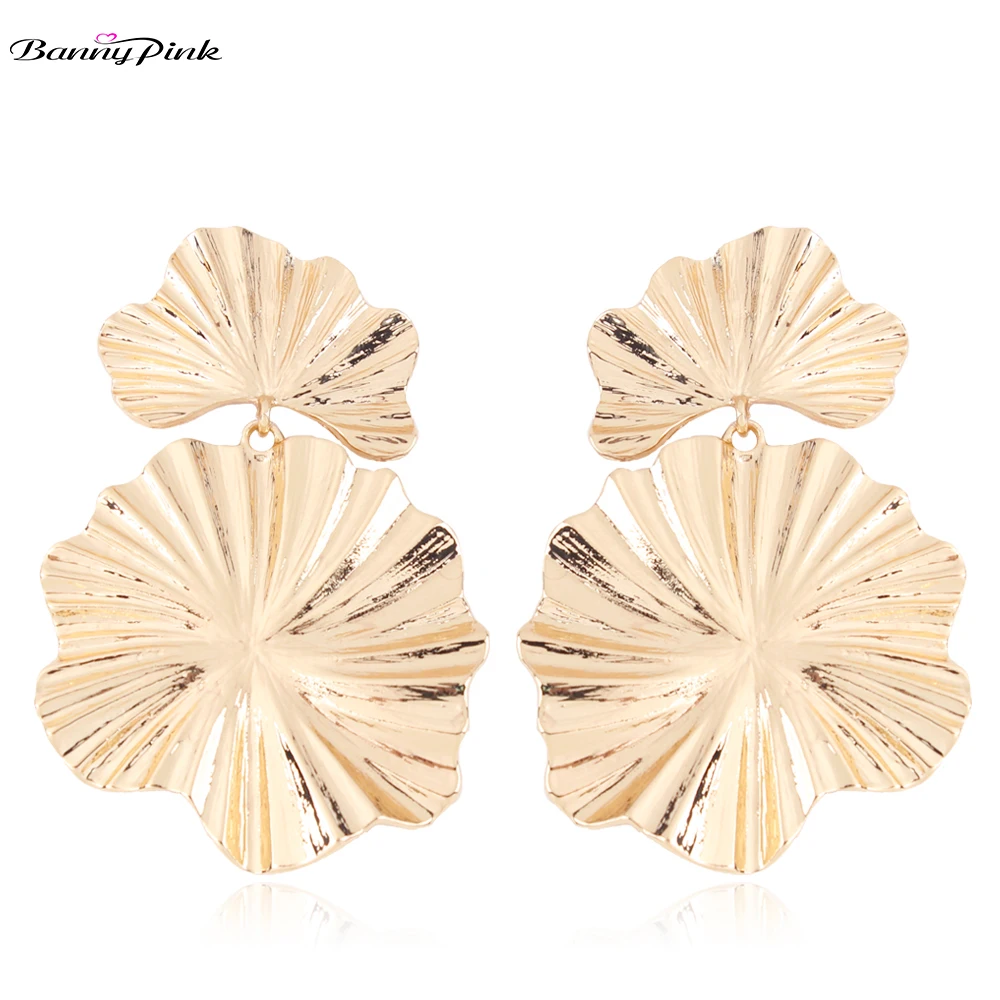 Banny Pink Big Metal Leaf Statement Studs Earrings For Women Hyperbolic Alloy Geometric Pendant Post Earrings Drop Shipping