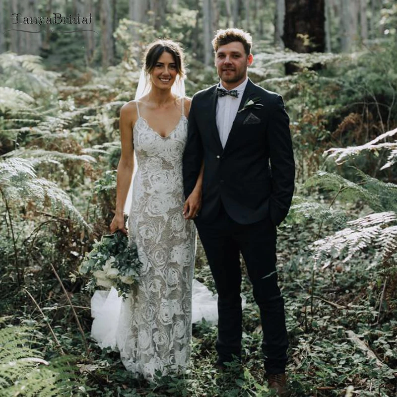 Abiti da sposa romantici in pizzo rosa Abiti da sposa di lusso bohemien Sweep Train Abiti da sposa con scollo a V Estate Vestido De Noivas DW135