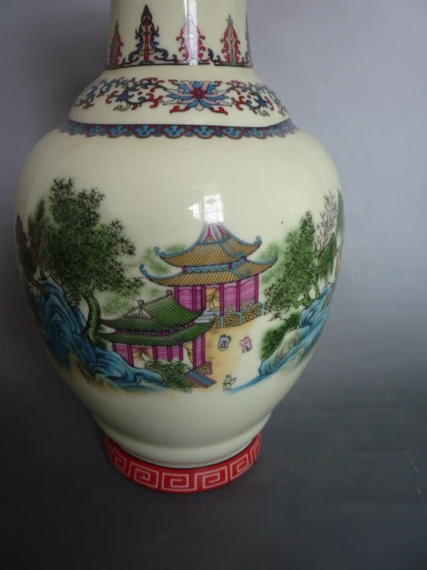 Rare Collection Qianlong (1711-1799) famille rose porcelain Landscape pavilion  vase,  best collection& adornment, Free shipping