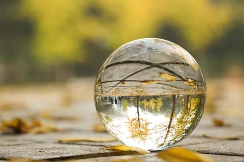 70mm Nice Clear Rare Quartz Crystal glass Ball Magic Sphere Fengshui Glass Lucky Ball Crafts For Office Home Decoration Gift
