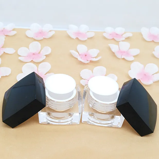 

100pcs wholesale 5ml cosmetic sample pots , empty nail polish bottles ,square 5g plastic empty lipstick containers