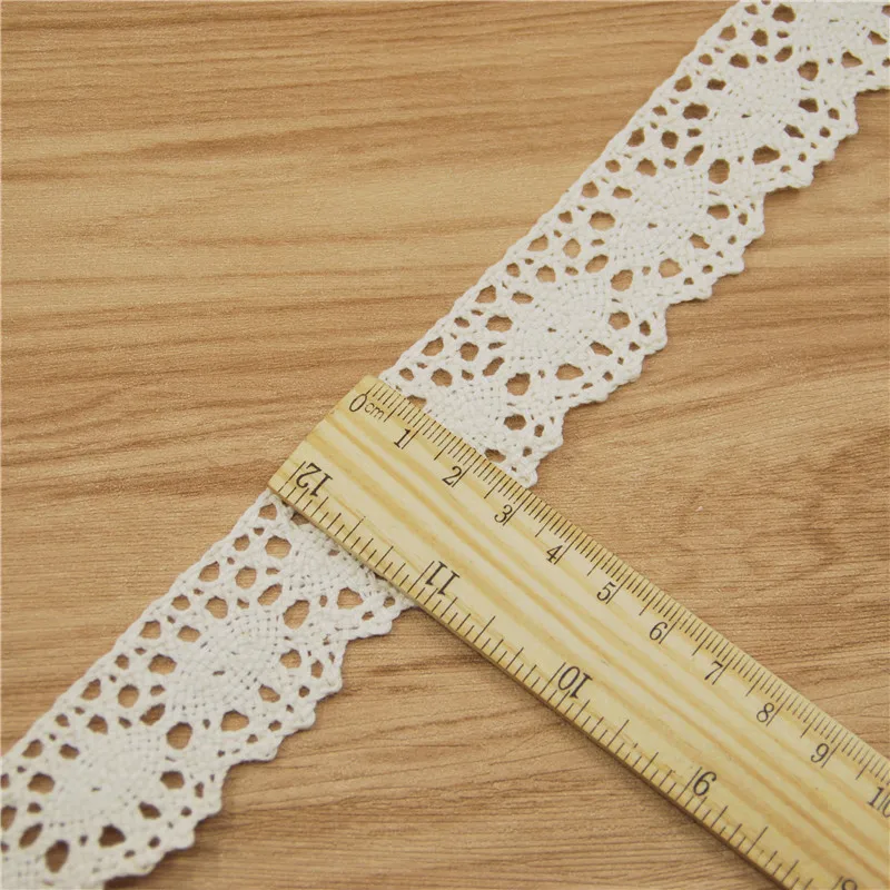 

Ivory 30mm Cotton Lace Trim Wholesale Flower Lace Ribbon 200 Yards DIY Fabric Trimmings LC024-R