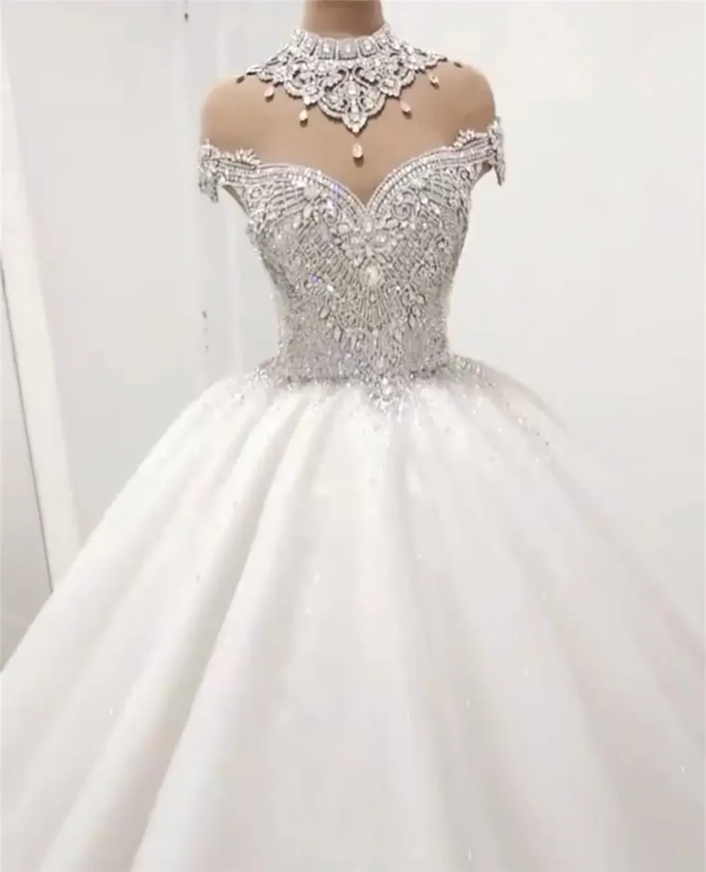 Custom Made Luxury Ball Gown Fluffy Glitter Tulle Crystal Beaded Diamond Formal Wedding Dresses Bridal Gowns   SC12