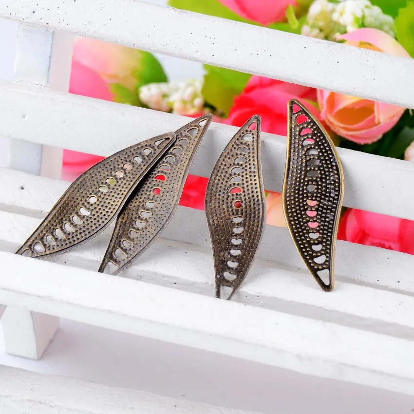 

MIAOCHI 300Pcs Antique Bronze Filigree Leaf Wraps Connectors Metal Crafts Gift Decoration DIY Findings 33x10mm J0530