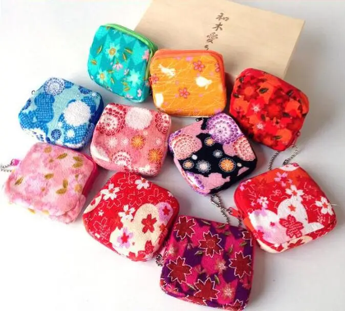 50pcs/pack Lovely Women Purse Lucky Cat 10 Styles Small Zero Wallet Cloth Coin Purses Canvas Bag Student Gift Wholesale 8*8 cm