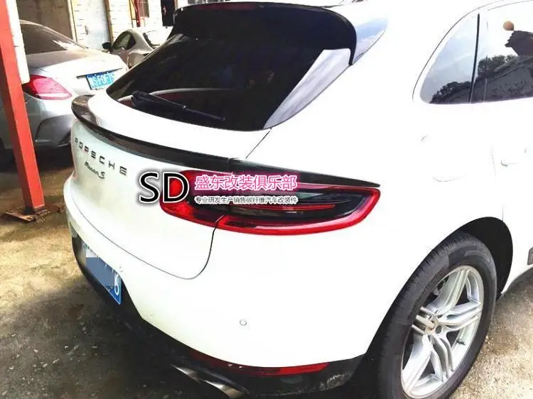 

Fit for Porsche Macan carbon fiber rear spoiler rear wing