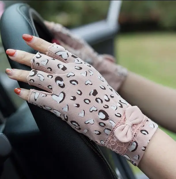 Women's spring and summer cotton leopard driving gloves lady's summer sunscreen slip-proof glove sexy fingerless glove R360