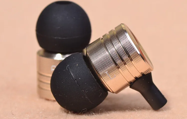 เปลือกหูฟังขนาด 10 มม. เปลือกหูในหูเปลือกโลหะ (สามารถติดตั้งไดรเวอร์ 8-10 มม.) 10 คู่