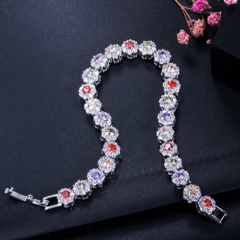 CWWZircons Hochwertiges Kettenglieder-Armband mit grünen Zirkonia-Steinen, modisches Damen-Armband für Hochzeit und Party, runde Zirkonia-Armbänder, Großhandel S0005 – Detail 7