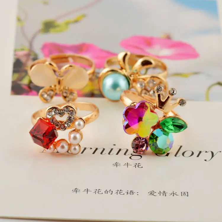 MYDANER Wholesale Rings Rhodium Plated Mix Lots 50 Pcs Mixed Pattern Multicolor Crystal Rhinestone Rings Fashion BulkJewelry