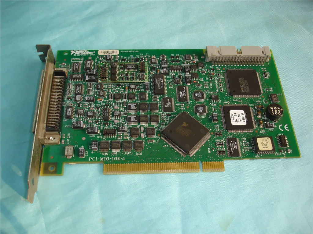 

For American genuine NI PCI-MIO-16E-1/PCI-6070E Data Acquisition DAQ Card with CD Tray