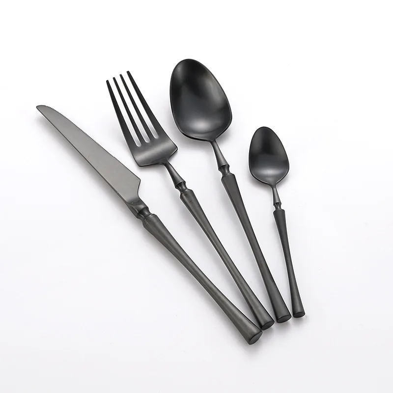 

24pcs/lot Korean Food Vintage Tableware Cutlery Set 18/8 Stainless Steel Black Dinner Knifes Forks S poons Matte Dinnerware Sets