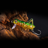 1pcs / lot 4.5cm 3g Grasshopper insect Fishing Lures Flying Wobbler Lure hard bait Lifelike Artificial bait Bass Swimbait pesca