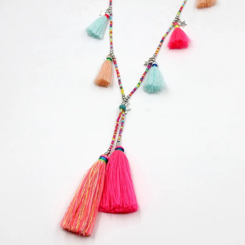 Damen-Schmuck Statement-Halskette Böhmische Handgemachte Bunte Quasten-Anhänger Weibliche Accessoires Halskette für Kleider – Detail 3