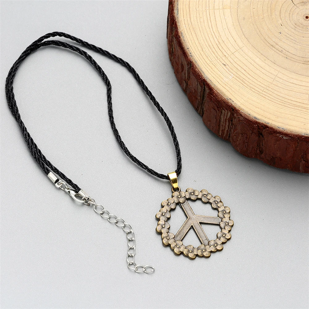 Men Slavic Peace Symbol Pendant Pacific Necklace Pacifism Flower Necklace For Women Jewelry Accessories Viking Amulet Necklace