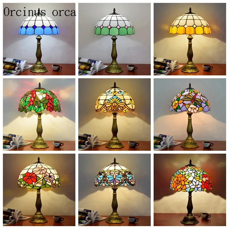 

European retro colored glass table lamp bar bedroom bedside lamp Mediterranean pastoral color carving decorative table lamp