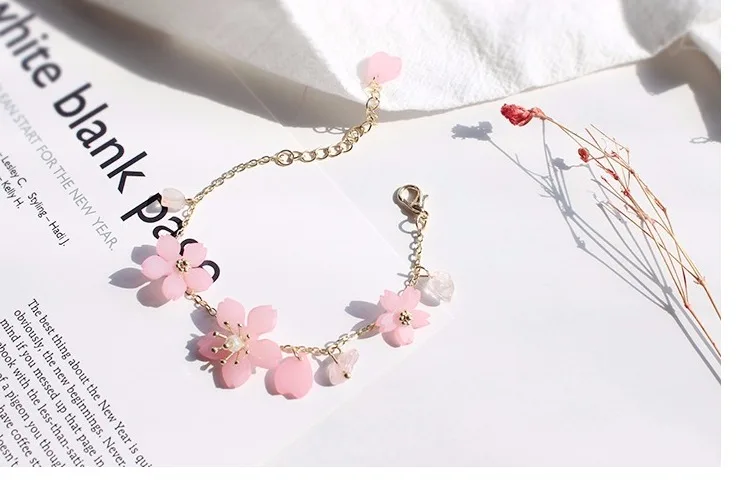 The new flower bracelet with pink cherry blossom green pearl small pure and fresh and heartly sweet bracelet