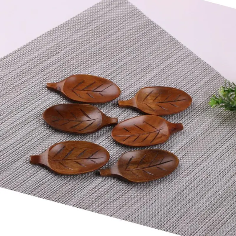 Japanese StyleWood Stand Holder Leaf Shape Chopsticks Rest Rack Art Craft Chopsticks Holder F20173861