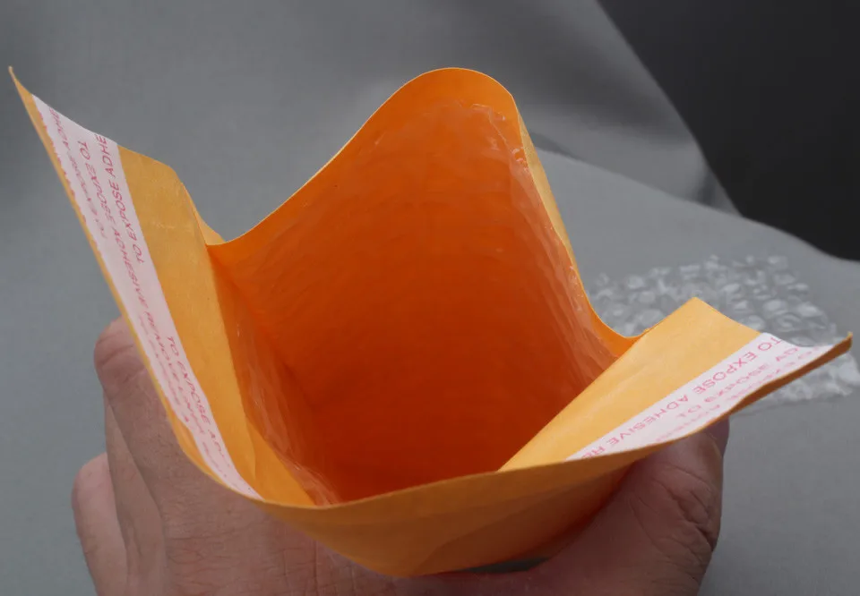 High Quality Kraft Bubble Bag Pad mailing Envelopes shock proof 165*220+40mm Mailer Bags Shipping Bags  30pcs lot