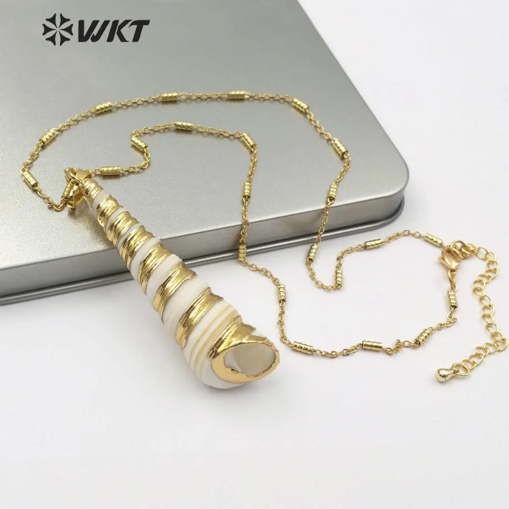 WT-JN074 Necklace Brown And White Color Trumpet Shell With Gold Trim Pendant Summer Beach Jewelry Women Fashion Accessories