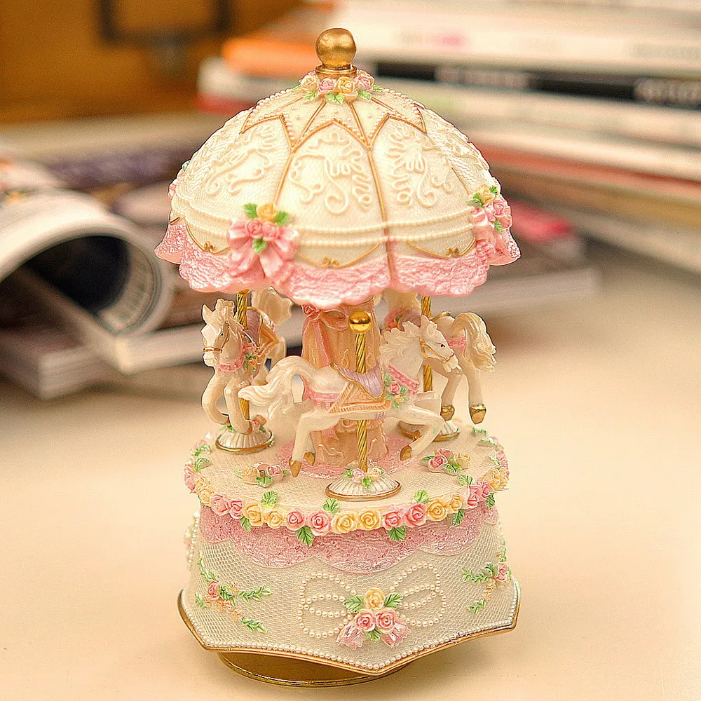 Creative birthday gift lantern carousel music box music box gifts to send his girlfriend girlfriends girls Children