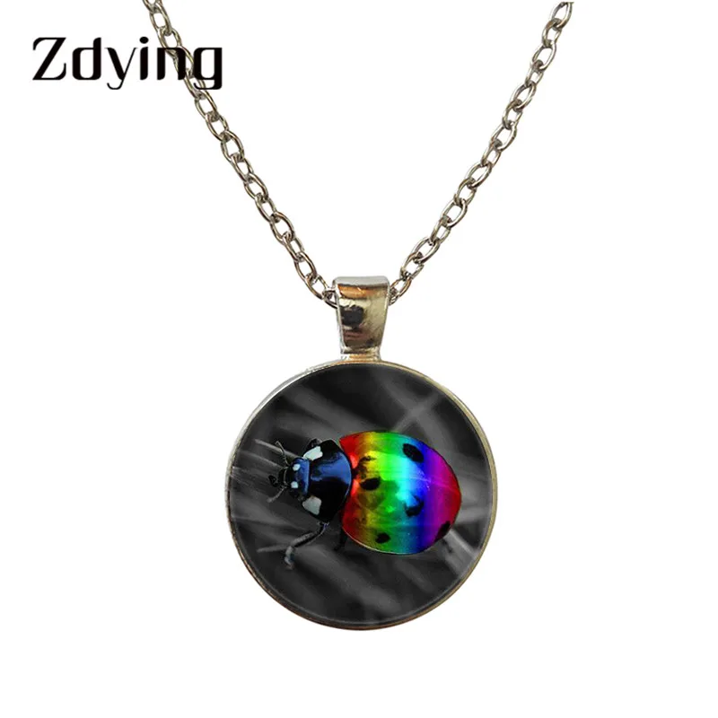 ZDYING Fashion Rainbow Ladybug Necklace Glass Cabochon Lady bugs Flowers Green Leaf Charm Necklaces Pendant For Kids Gift LG015