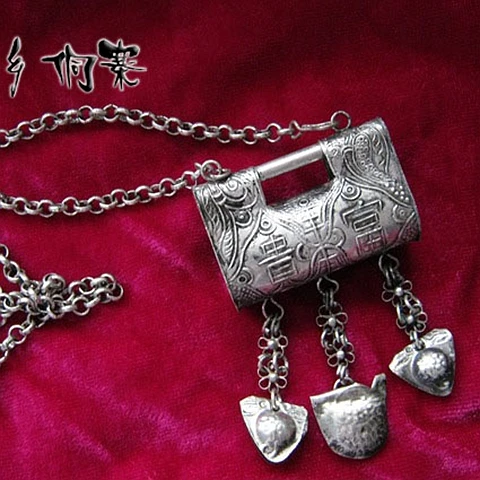 Guizhou Miao Ethnic Jewelry Retro Ethnic Handmade Miao Silver Necklace Chain Longevity Rich Lock