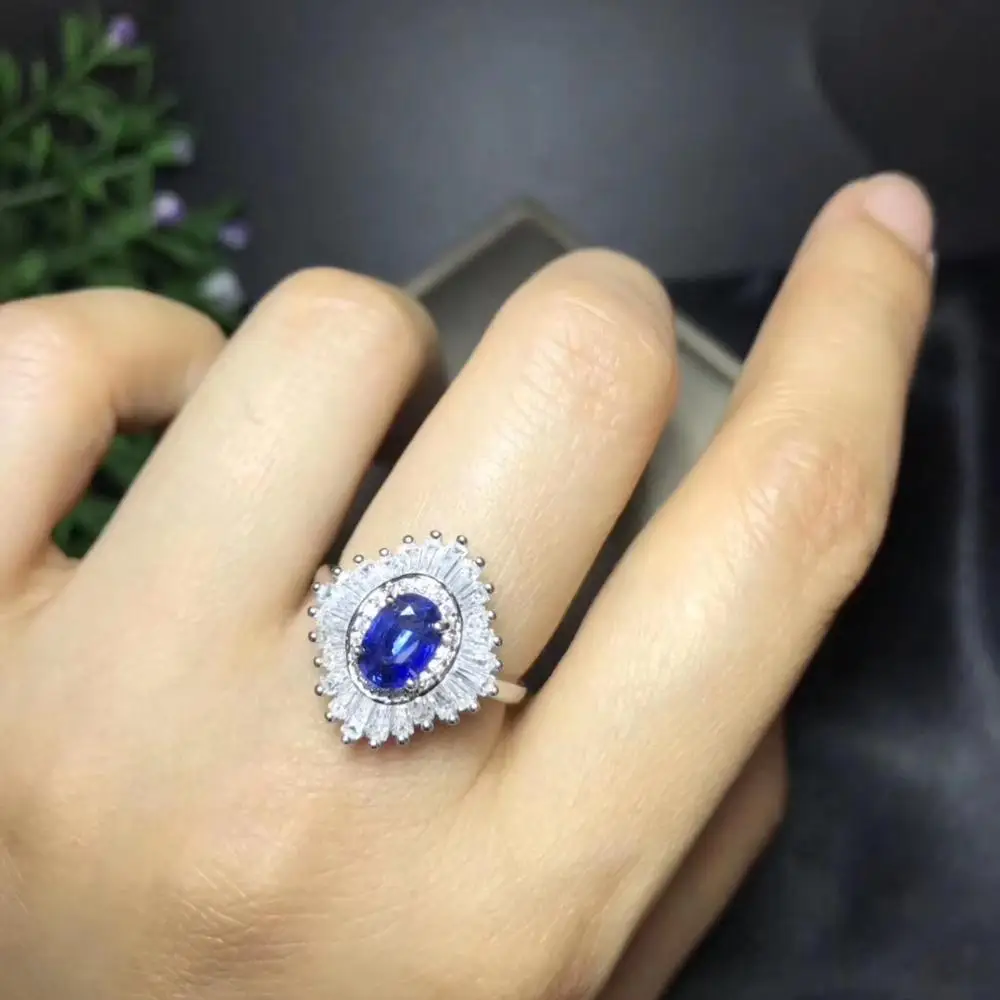 Natural sapphire ring, classic style, Beautiful colour perfect quality gemstone, 925 silver, especially recommended