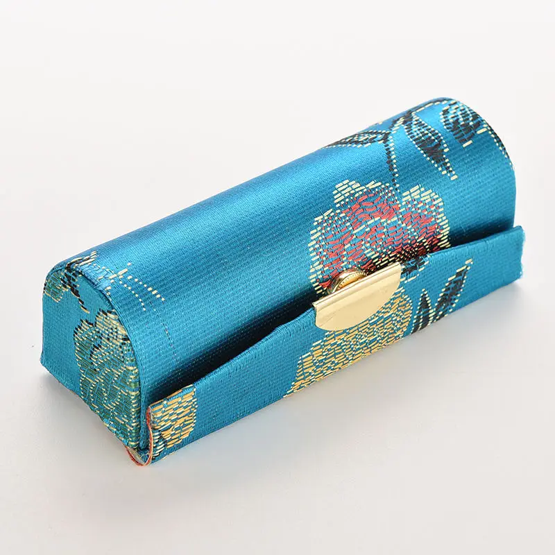 1 Pcs Coin Lipstick Holder Random Color Embroidered Flower Design Lipstick Case Box with Mirror Hasp Cosmetic Bags