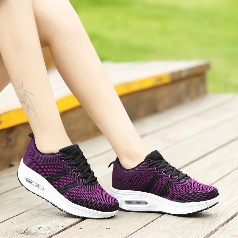 Girl sports shoe version thick bottom rocking sneaker shoes woman air cushion Walking Shoes movement Slimming Breathable