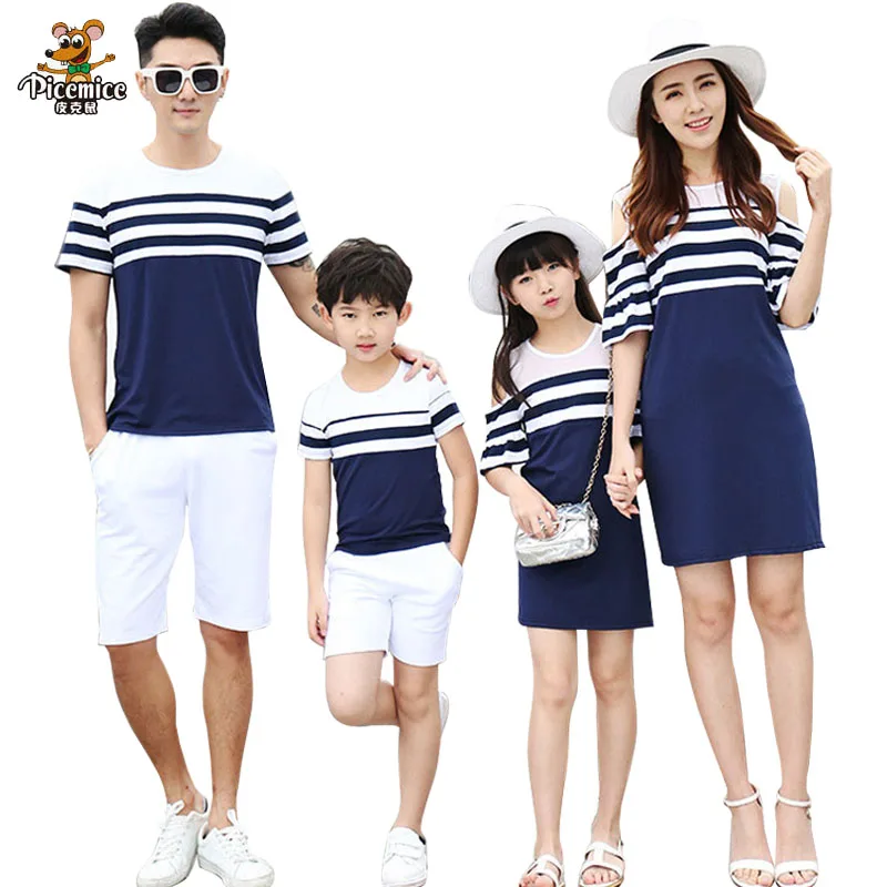 Striped Family Matching Outfits Clothes Off Shoulder Mother Daughter Dress Father Son T-Shirt Family Set Parent-Child Clothing