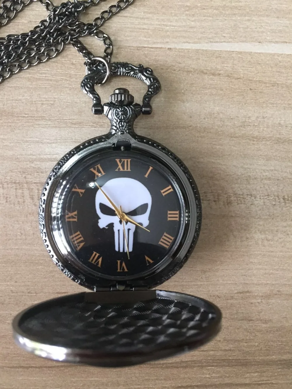 Black Christmas Gifts for Men Women Children Kids Pal Necklaces Evil Skull Head Quartz Pocket Watch Fashion Cool Pendant Chain