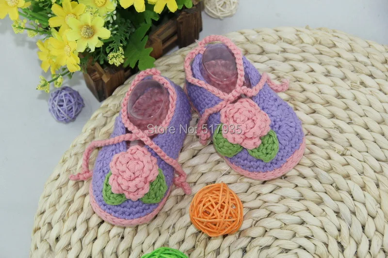 

free shipping,handmade crochet baby shoes,100% crochet.Double soles,baby Crib Shoes Slippers Houseshoes Purple and pink