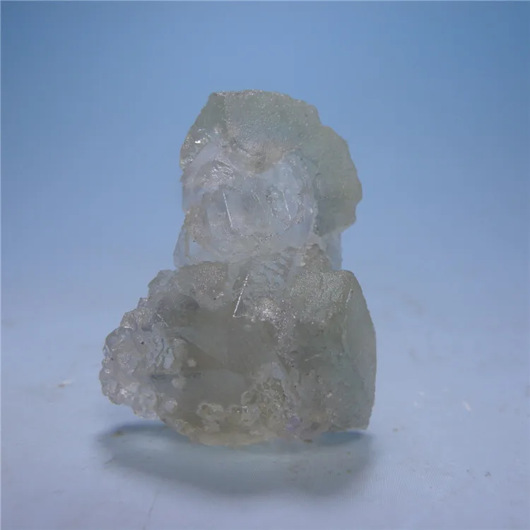 Gifts Hunan natural fluorite stone fort on a transparent mineral teaching specimen collection and processing raw stone-free