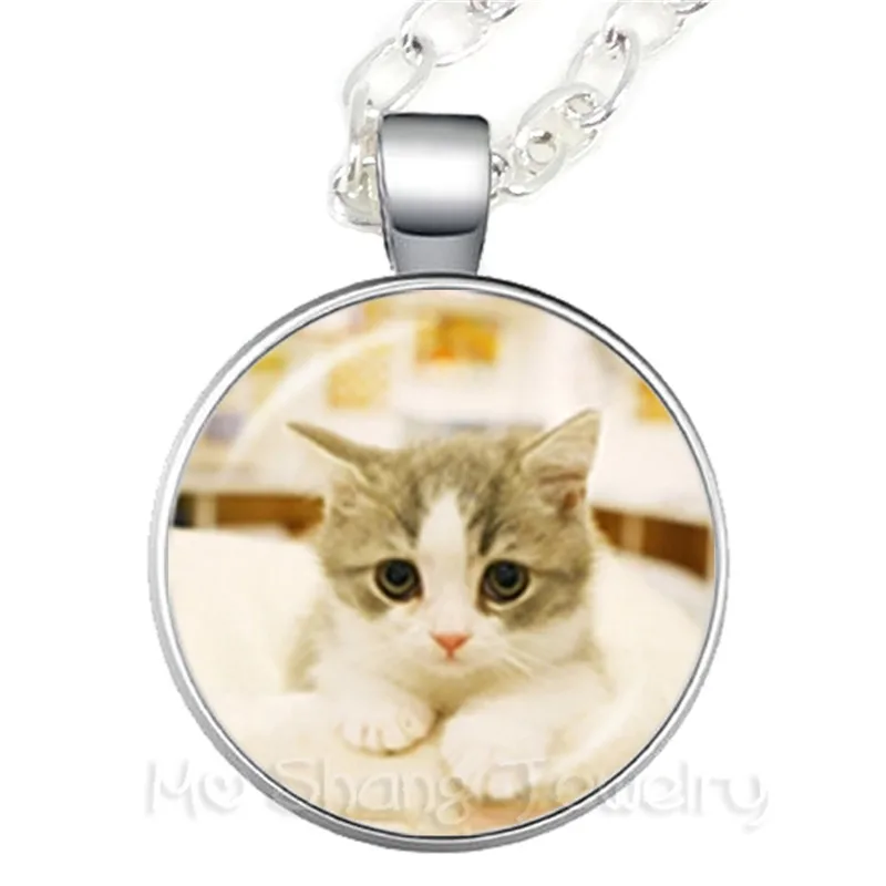 Customize Your Beloved Pet Necklace Round Glass Dome Cat Pattern Series Handmade Pendant Dog Lover Creative Gift Sweater chain