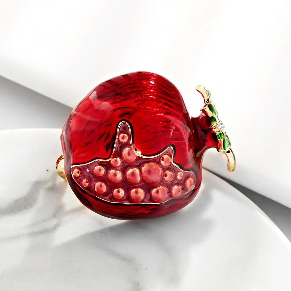 Trendy Enamel Fruit Shape Red Pomegranate Brooch for Women Green Leaf Cherry Brooches Suit Lapel Pin Clothing Scarf Badges