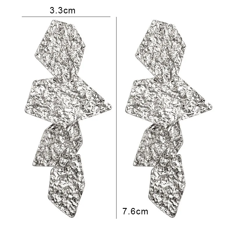 Duże przesadzone metalowe geometryczne kolczyki zwisające dla kobiet nieregularne wielowarstwowe kolczyki teksturowane biżuteria modne dodatki
