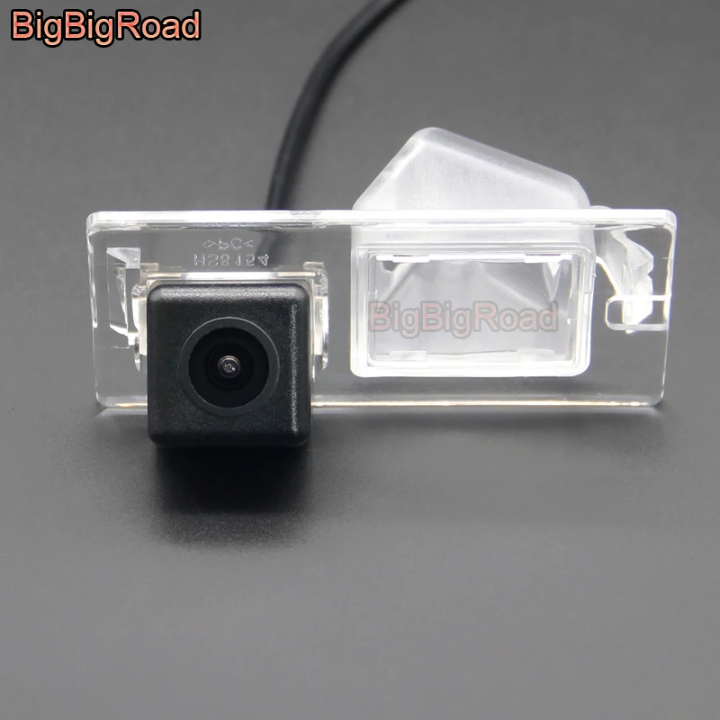 

BigBigRoad Car Rear View Parking Backup Camera For Fiat Freemont 500 500C 500S Abarth 2007-2015 Dodge Journey JCUV 2010-2016