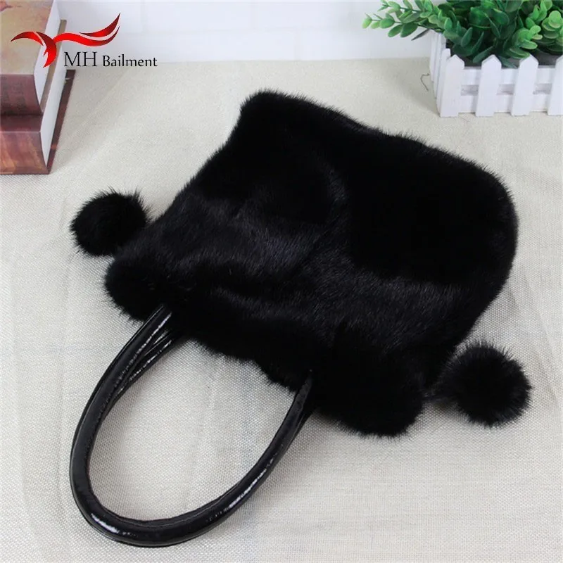 Fur bag ladies bag cute fashion leather grass leeches bundle bag small drawstring bag portable handbag female women  B1