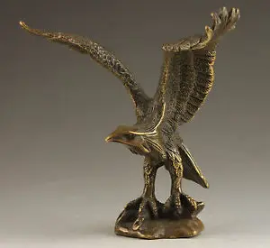 

Superb Chinese Collectable Handmade Old Carving Vivid Bronze Statue Eagle Copper sculpture home decoration