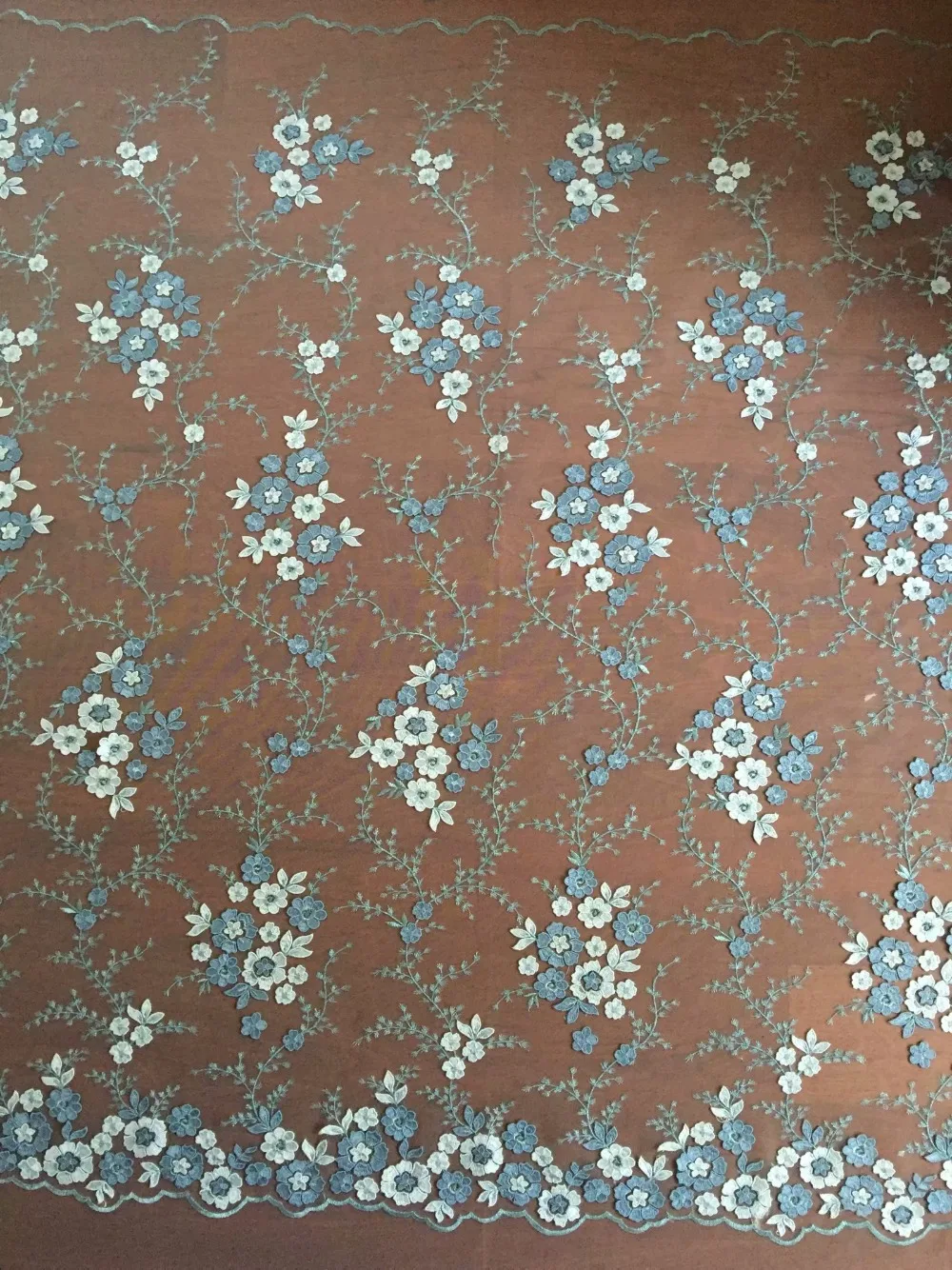 Mehrfarbiger Spitzenstoff mit 3D-Blumen für Hochzeitskleider, 4 Farben, Handverziert, DIY-Material – Detail 17