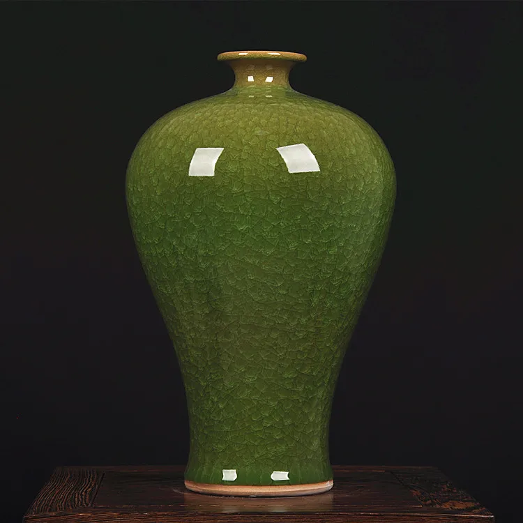 Authentic shipping of Jingdezhen ceramics kiln sheet ice crack decoration green ice jade vase vase decorated send base