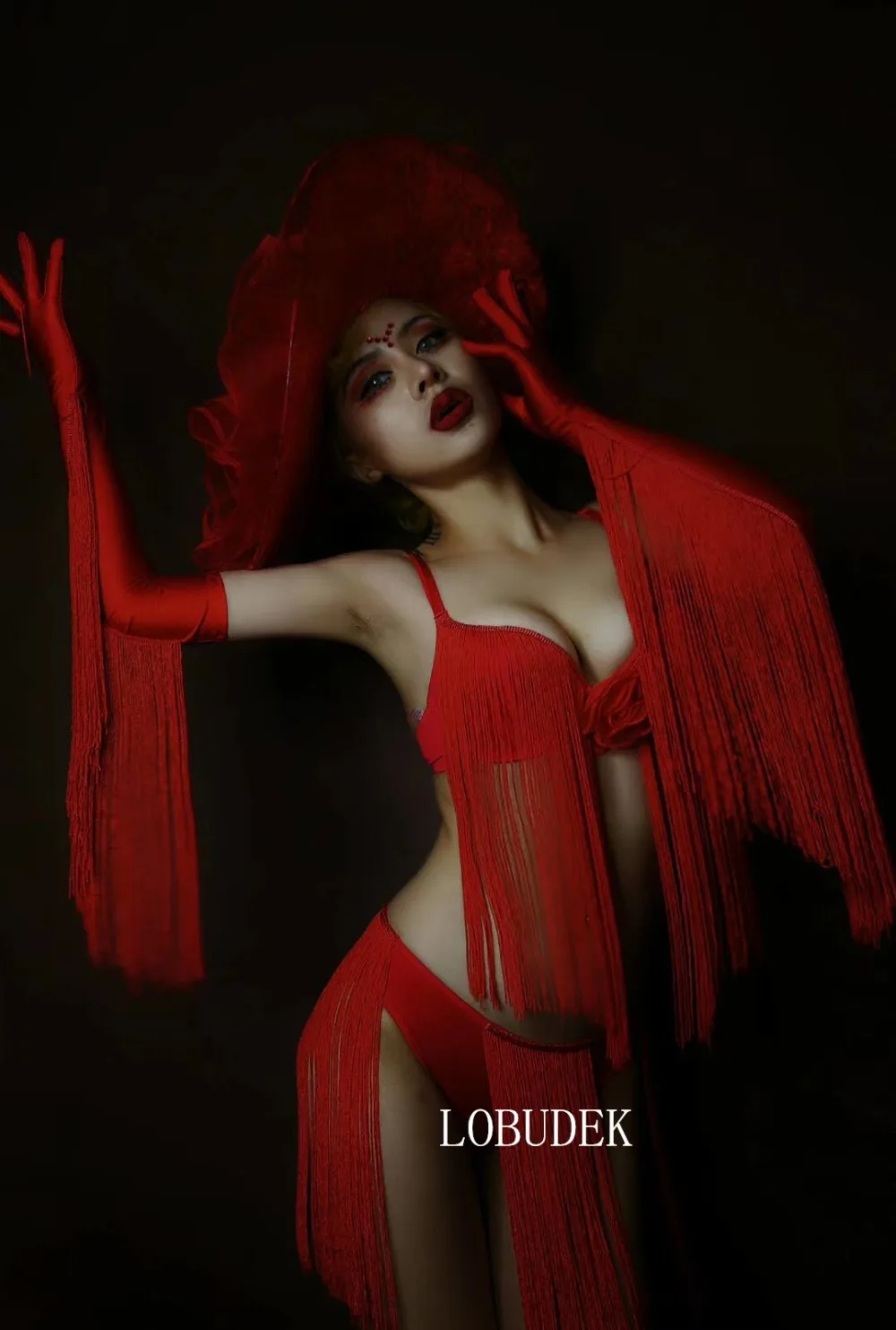 Weihnachten Party Weibliche Nachtclub Bühne Outfit Valentinstag Bar DJ Sänger DS Kostüm Rote Quasten Bikini Sexy Leistung Trägt