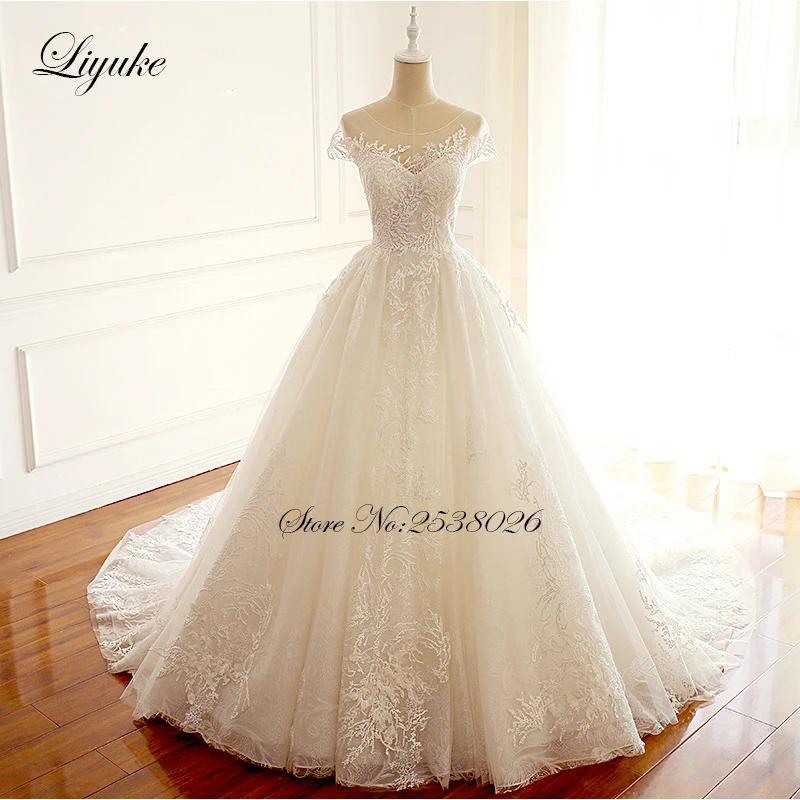 

Simple Embroidery Beautiful Lace A-Line Wedding Dresses Scalloped Neckline Wedding Gown