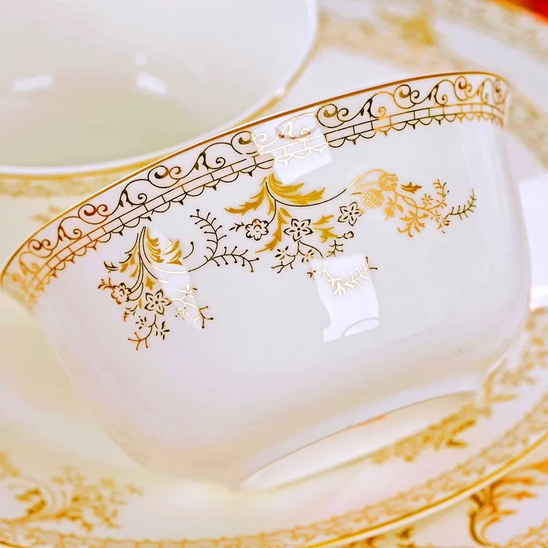 56PCS Dinnerware Set Dishes Bone China Combination Tableware Dishes Plates Ceramic Dinner Service Set