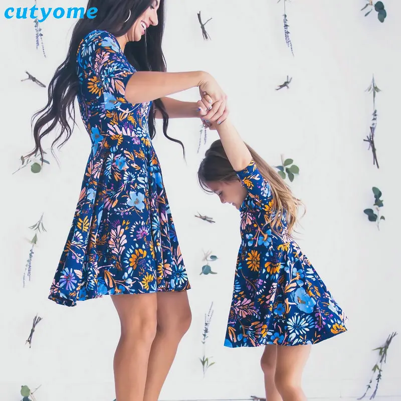 Mother Daughter Dresses Floral Print Half Sleeve Blue Dress Family Matching Outfits Mother/Mom and Daughter Dresses Clothes