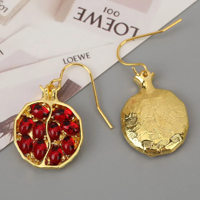 Vintage Fruit Fresh Red Garnet Drop Earrings Personality  Gold Color Pomegranate Crystal Red Stone Earrings For Women Jewelry